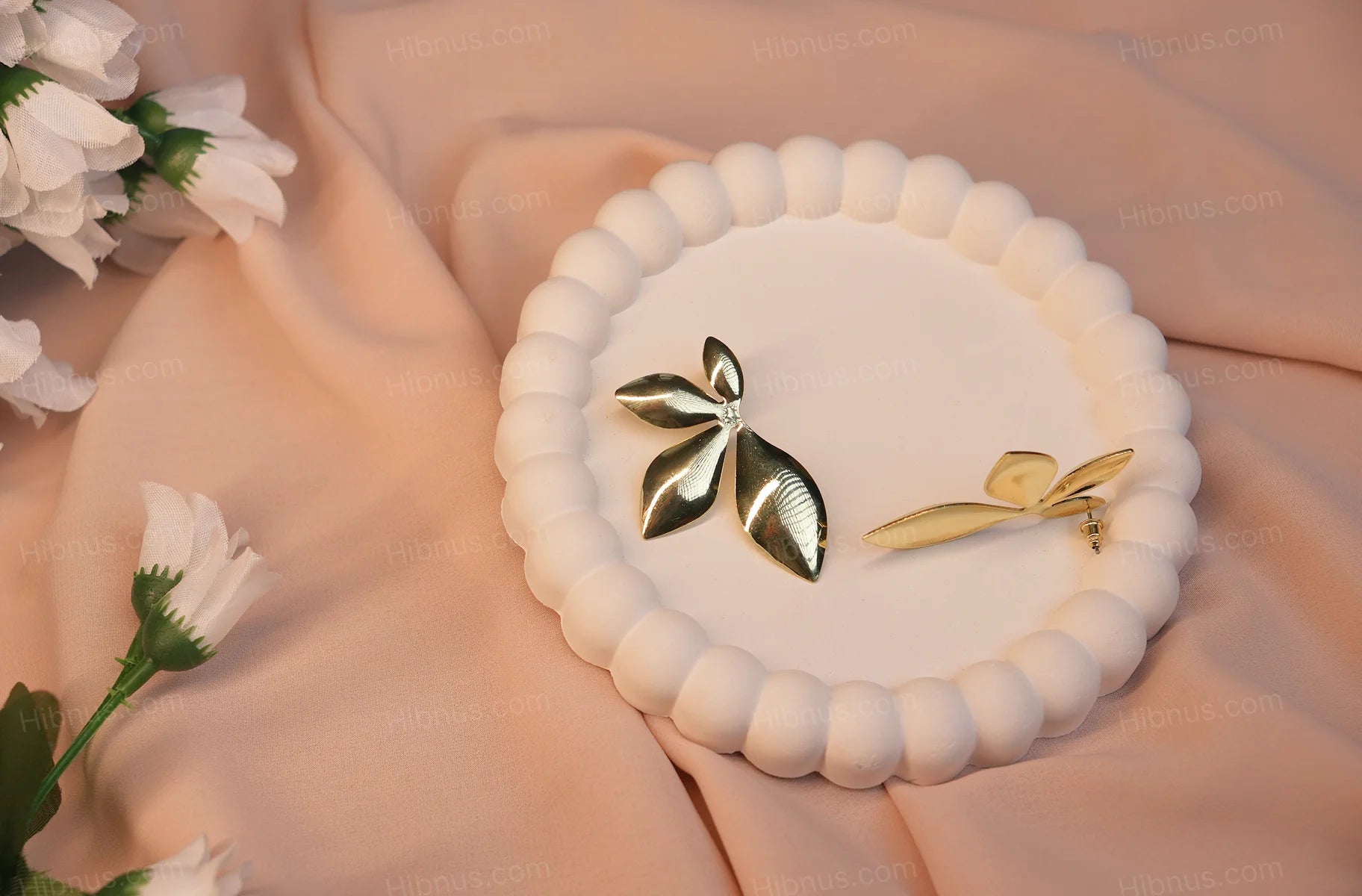 Glossy flower and leaf earrings