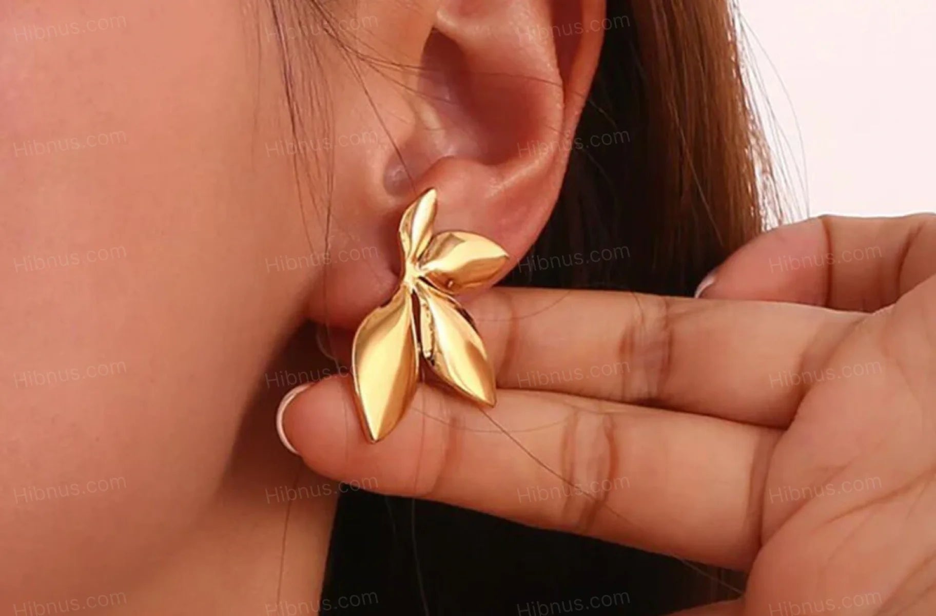 Glossy flower and leaf earrings