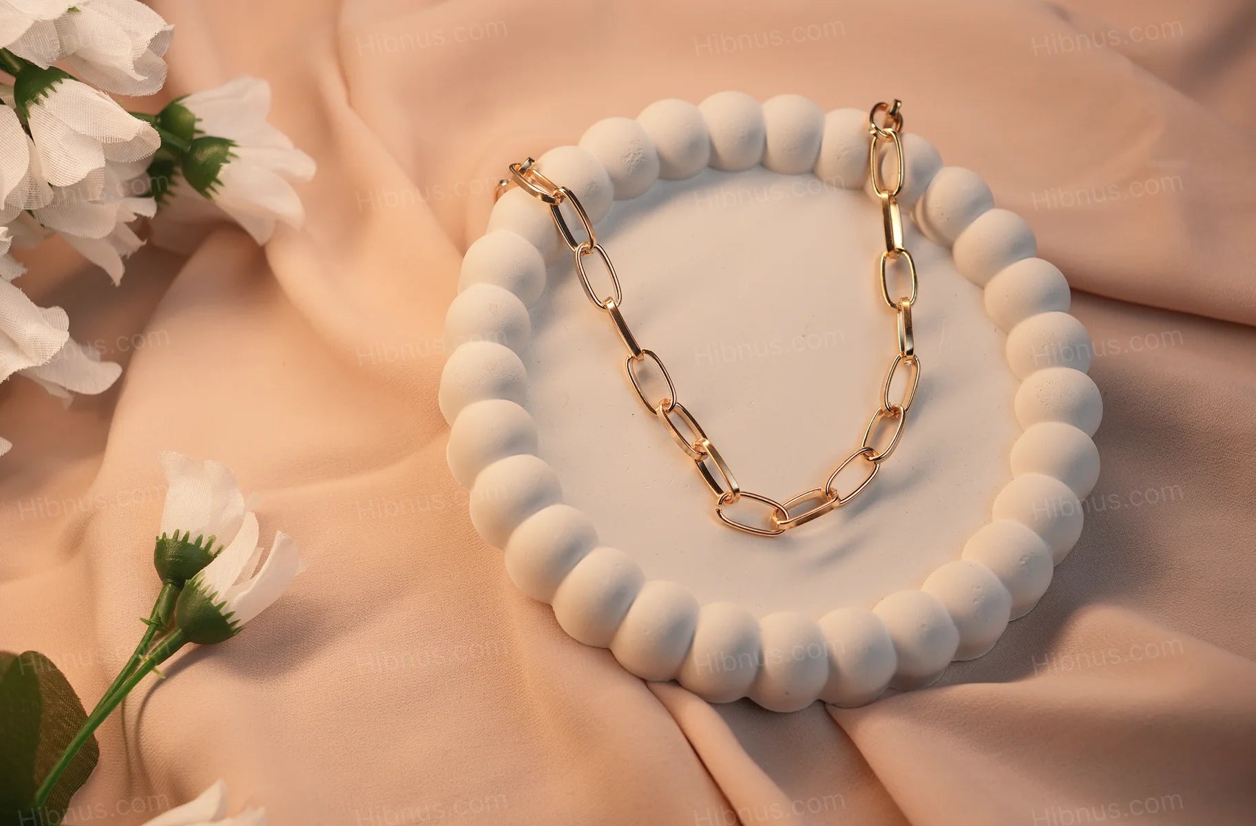 Minimalist Gold-Tone Link Chain Necklace