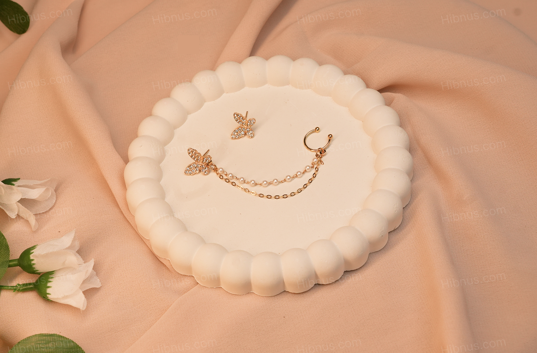 Butterfly ear clip for women